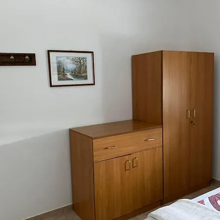 Bella 1 & Bella 2 Holiday home Povljana