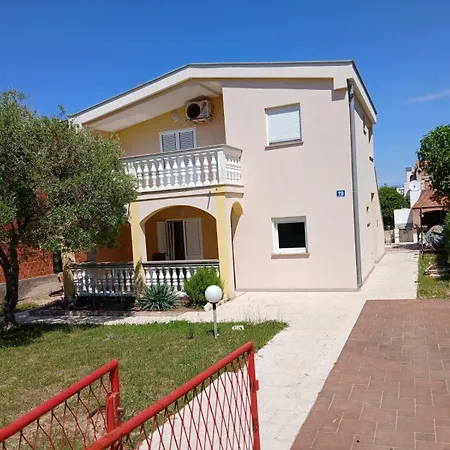 Holiday home Bella 1 & Bella 2 Povljana